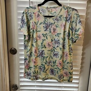 Aileen Pale Yellow Floral Short Sleeve Tee